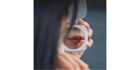Lampe Selfie Magnétique & Miroir | L'Éclat Professionnel de Poche Lampe Selfie Magnétique & Miroir | L'Éclat Professionnel de Poche